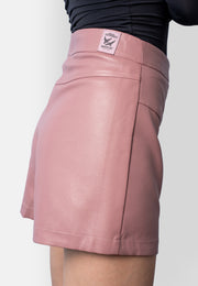 Sanna – vegane High-Waist Shorts aus Leder in pudrigem Rosé – Swiss Made