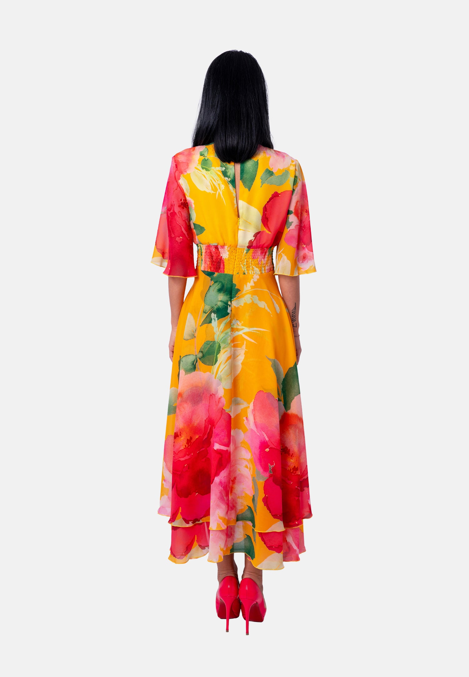 Langes mit Blumenprint und Volants in Gelb