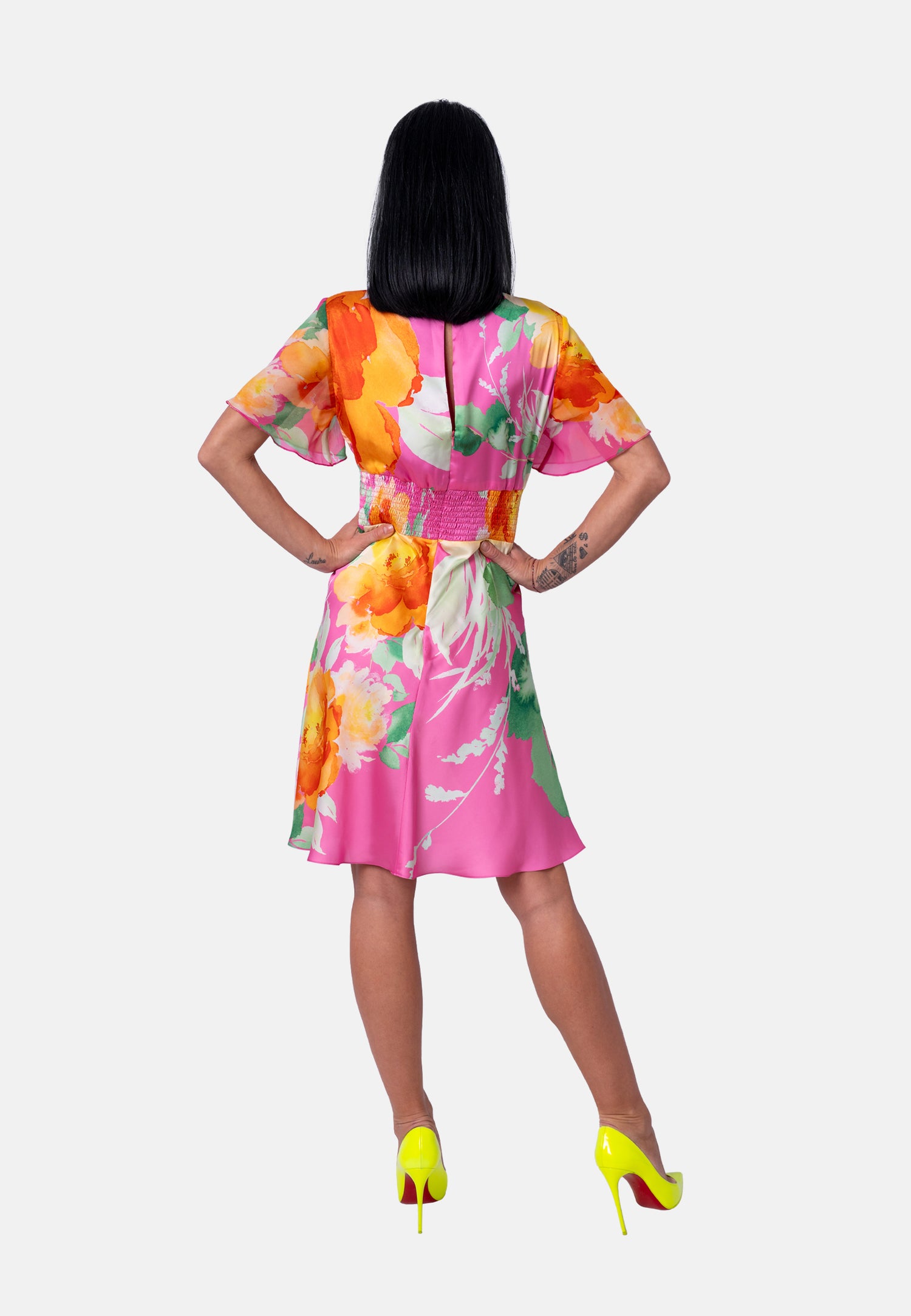 Florales Midikleid mit V-Ausschnitt Rosa| Jardin by Birds of Love