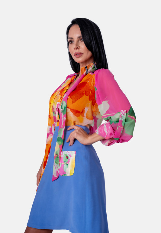 Florale Bluse mit Stehkragen und Volumenärmeln Rosa | Jardin by Birds of Love