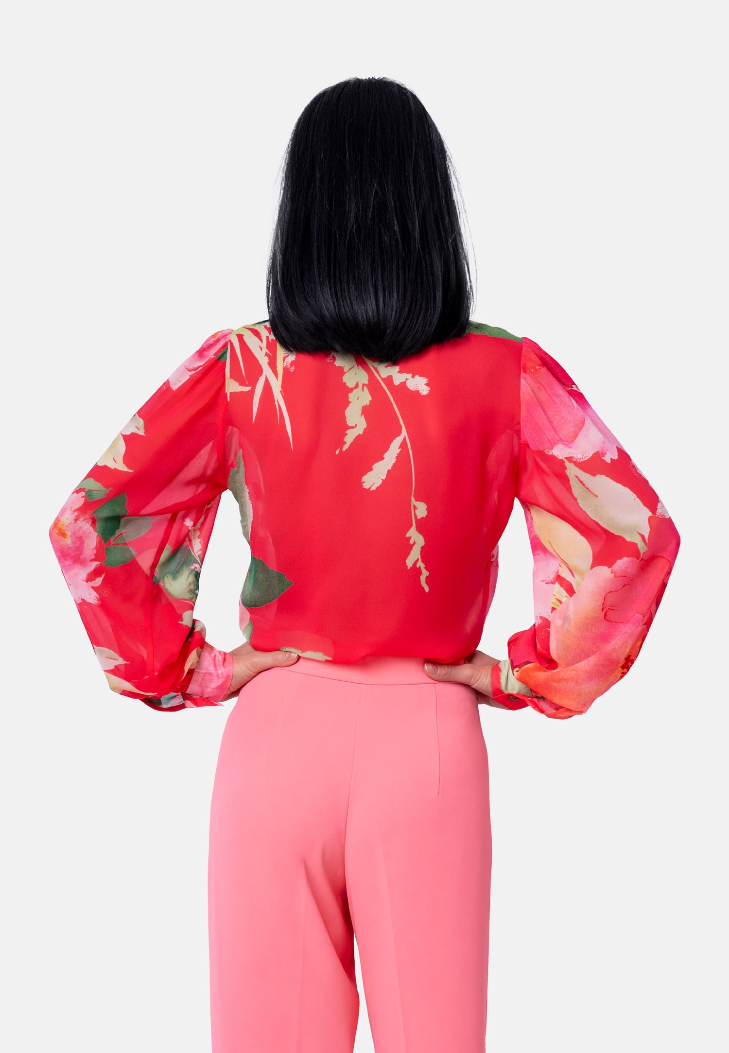 Bluse mit Blumenprint und Bindeschleife in Rot 