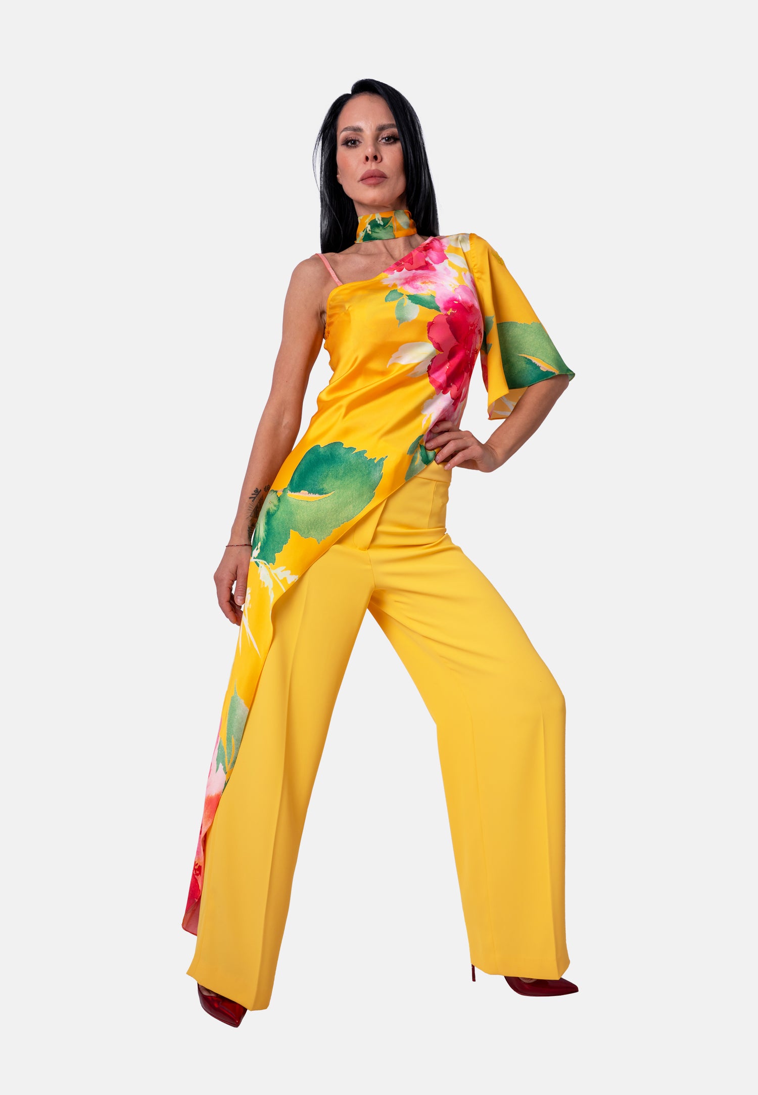 Lange Bluse mit One-Shoulder-Design in Gelb