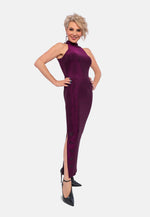 Produktbeschreibung
Das Fuchsia berry Viskose-Jersey dress ist ein figurbetontes Kleid, das Eleganz und Tragekomfort perfekt vereint. Hergestellt aus einem hochwertigen Materialmix aus Viskose, Polyester und Lurex, schmiegt sich das Kleid angenehm an den Körper und sorgt durch den dezenten Glanz für einen funkelnden Auftritt.