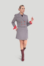 Kaufen Sie die elegante Houndstooth Jacket online. Stilvoller Damen-Blazer mit klassischem Hahnentrittmuster. Perfekt für Business- und Freizeit-Outfits. Jetzt online bestellen.