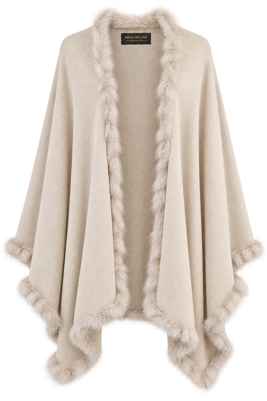 Beiger Poncho mit Kunstfellbordüre – One Size